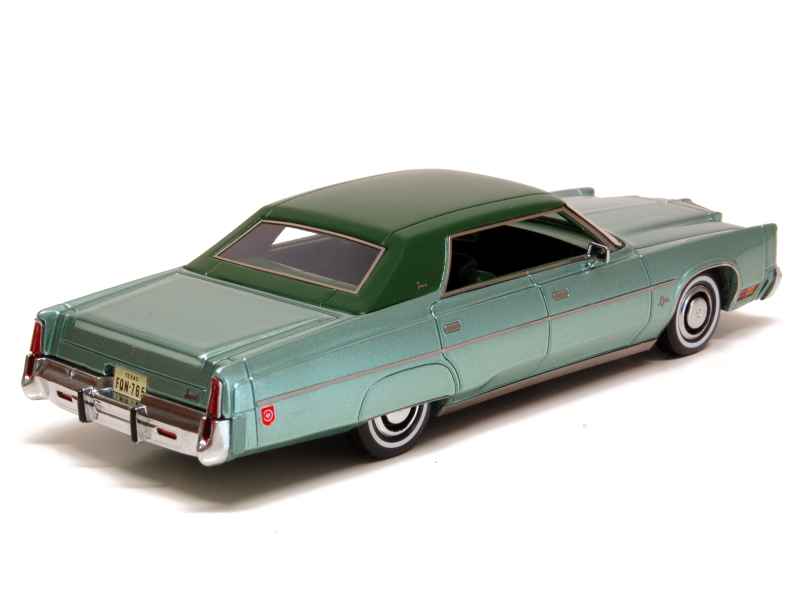 69939 Chrysler Imperial Sedan 1975