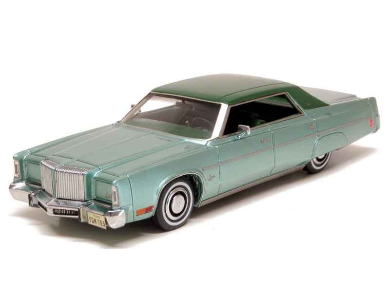 69939 Chrysler Imperial Sedan 1975