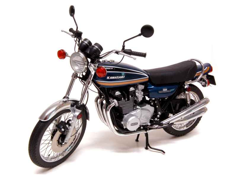Kawasaki - 900 Super Four Z1 1973 - AUTOart - 1/6 - Autos