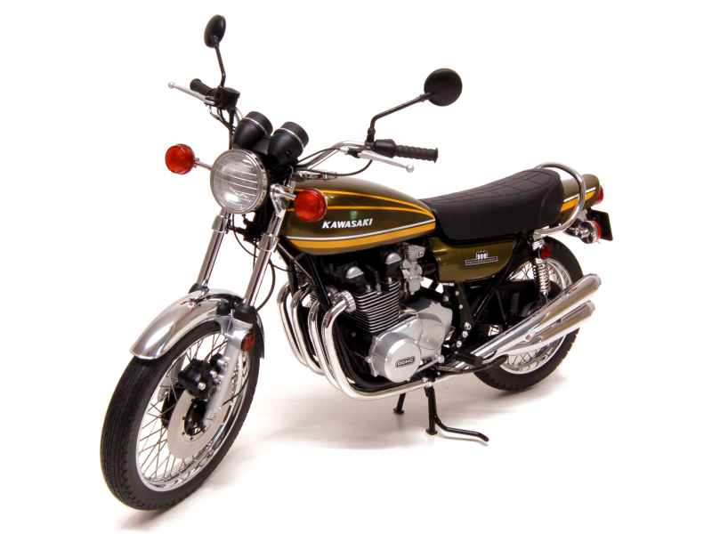 Kawasaki - 900 Super Four Z1 1973 - AUTOart - 1/6 - Autos