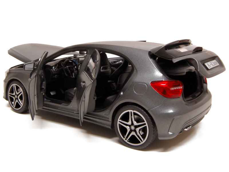 Mercedes - A Class/ W176 2012 - Norev - 1/18 - Autos Miniatures Tacot