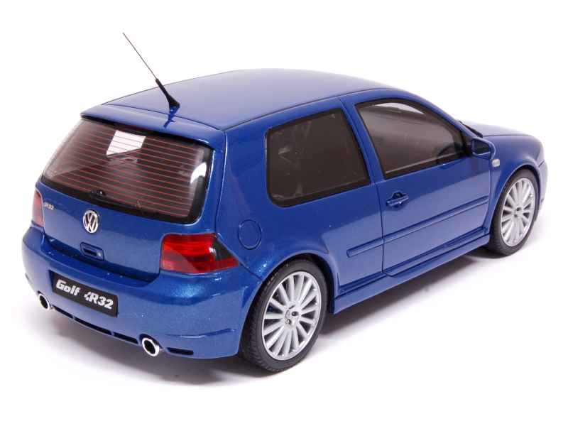 Volkswagen - Golf IV R32 3 Doors 2002 - Ottomobile - 1/18 - Autos