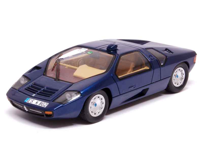72050 Divers Isdera Imperator 108i 1984