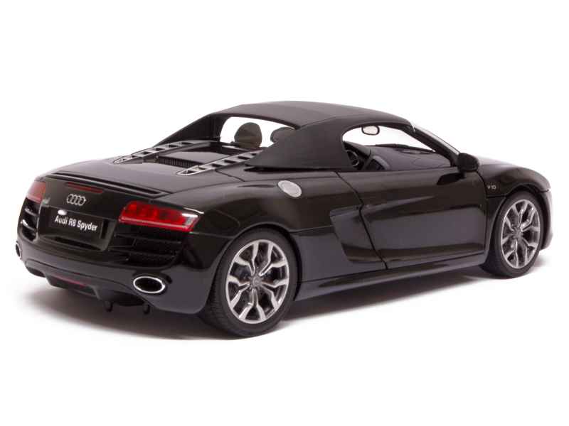 72156 Audi R8 5.2 FSI V10 Spyder 2009