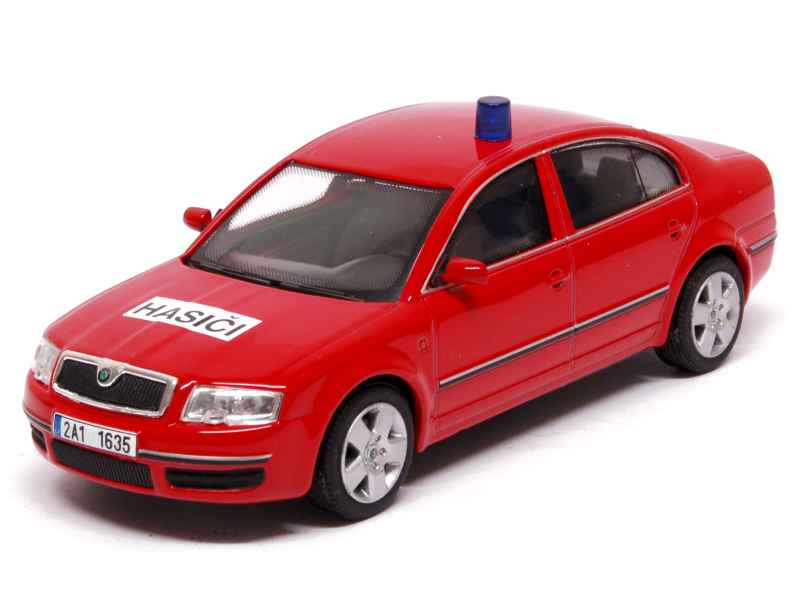 1/43 SKODA SUPERB GRIS ABREX - Miniaturas coleccion a escala 1/43 SKODA SUPERB GRIS ABREX - Miniaturas coleccion a escala