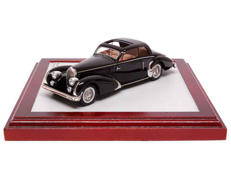 72636 Bugatti Type 57 Pillarless Coupé 1947