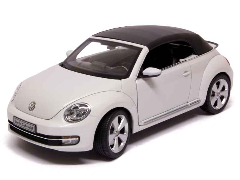 Volkswagen New Beetle (1998) - Place aux Miniatures