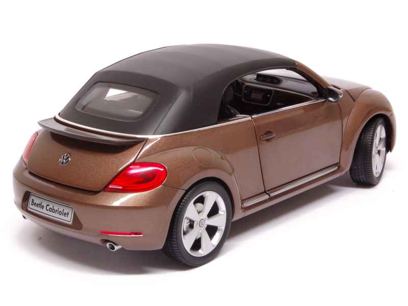 73281 Volkswagen New Beetle Cabriolet 2013
