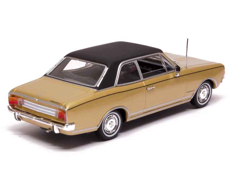 Opel Commodore A Gold Metallic 1:43 430046165 MINICHAMPS schaalmodel