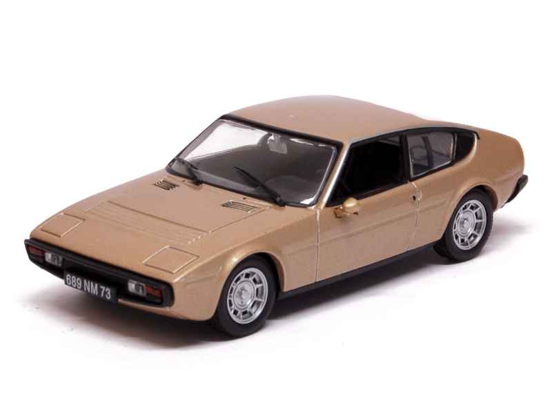 Véhicules miniatures verts 1:4