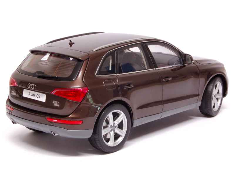 73667 Audi Q5 2008