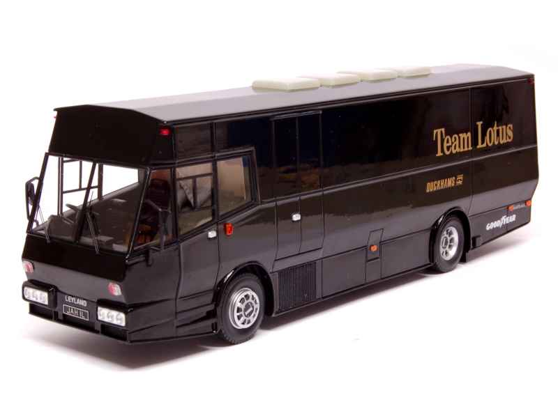 スパークモデル1／43．1967年ティームロータストランスポーターです