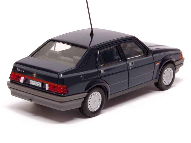 74014 Alfa Romeo 75 1.6 I.E. Carabinieri 1988