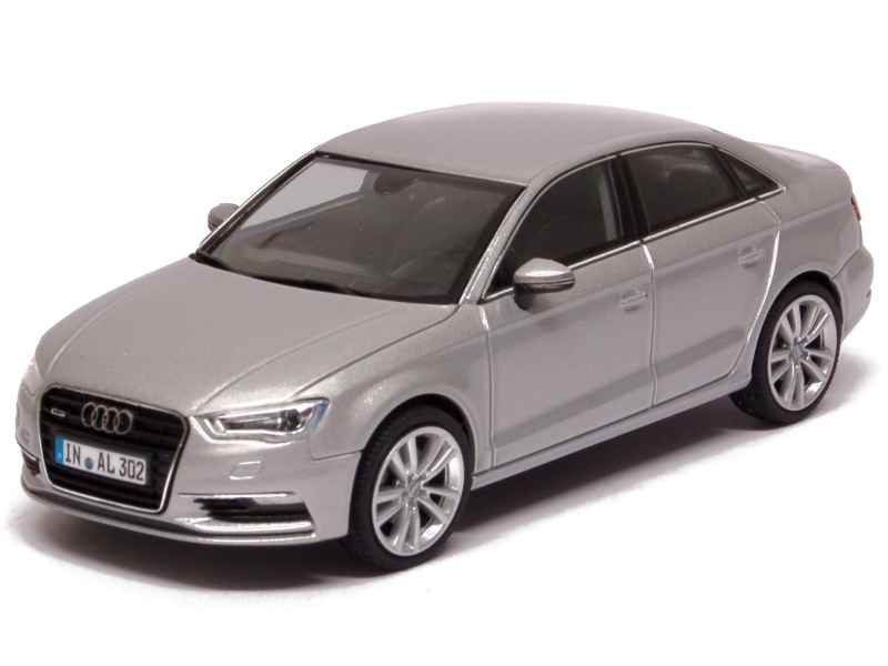 74303 Audi A3 Limousine 2013