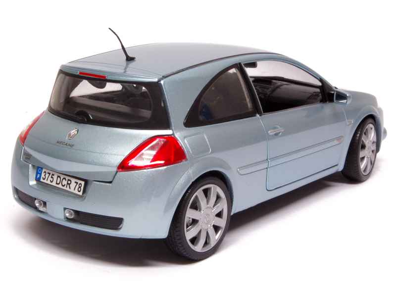 74412 Renault Megane II RS 2004