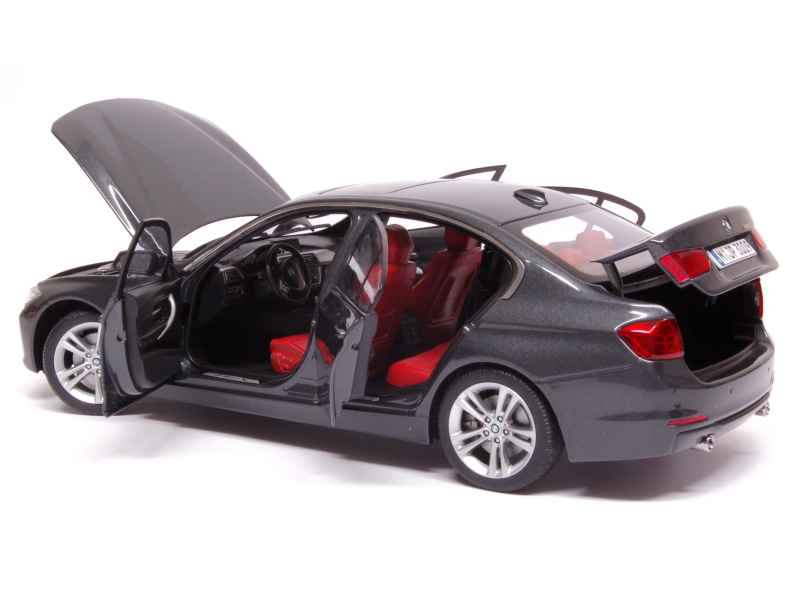 BMW - 335i/ F30 2012 - Paragon Models - 1/18 - Autos Miniatures Tacot
