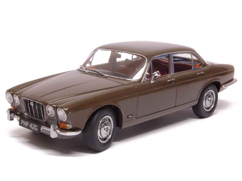 74518 Jaguar XJ6 4.2L 1968