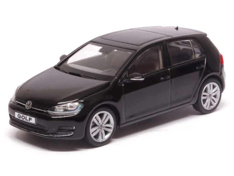 75497 Volkswagen Golf VII 5 Doors 2012