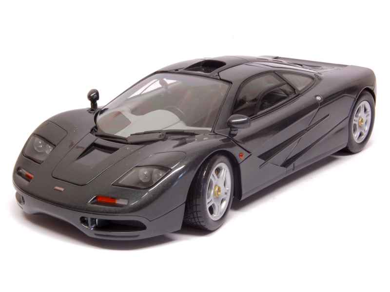 McLaren F1 Roadcar 1994 1:12 Minichamps (Neu und originalverpackt) in Bühl b.Aarberg für CHF 349