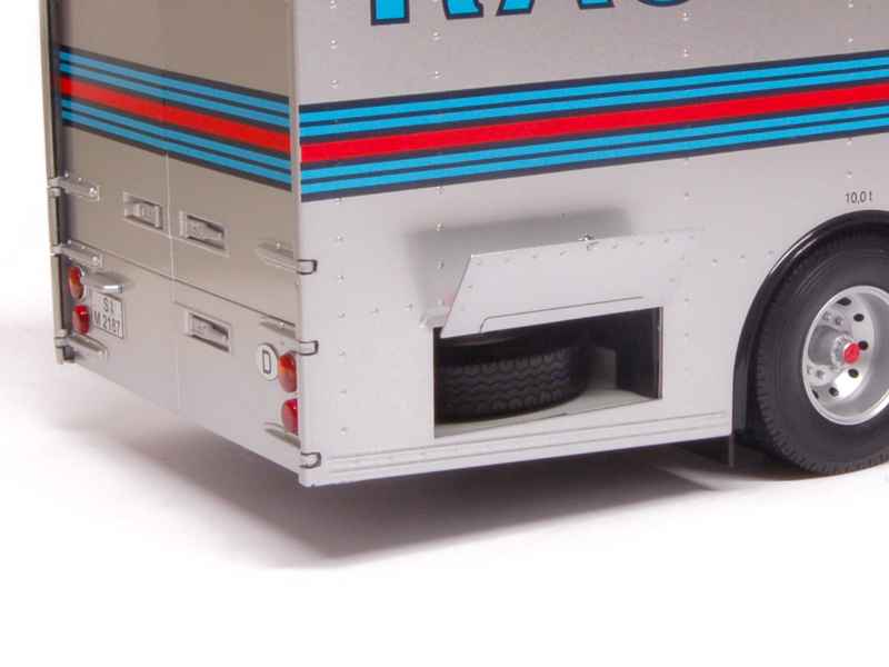 76417 Mercedes O317 Renntransporter Porsche
