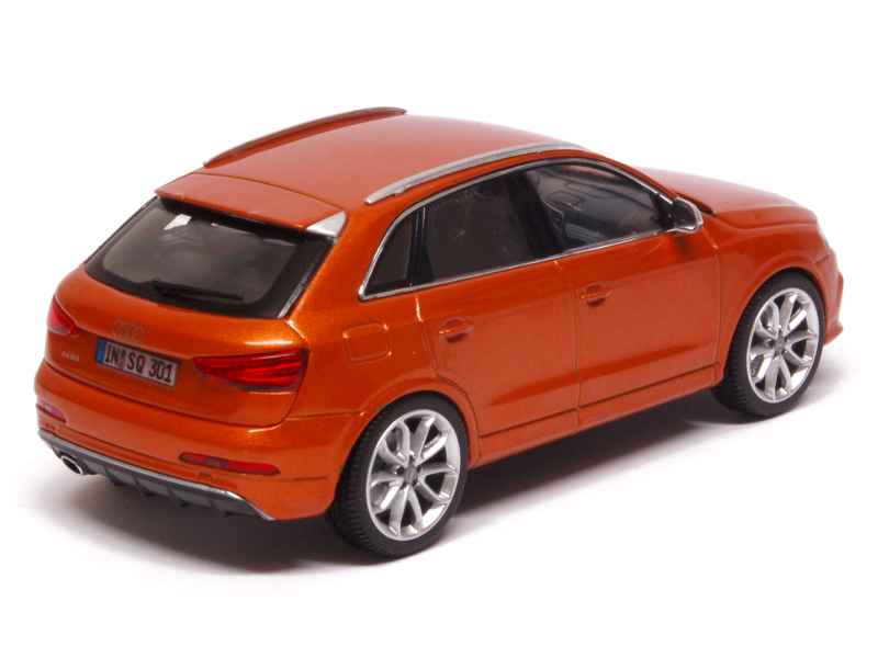76469 Audi RS Q3 2013