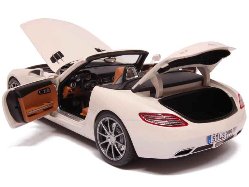76922 Mercedes SLS AMG/ A197 Roadster 2011