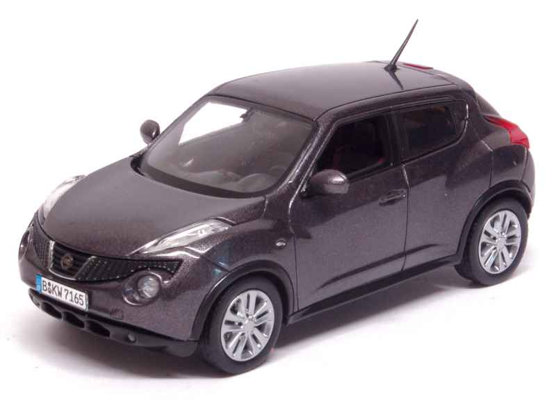 Bburago Nissan Juke-R 1:43 černé