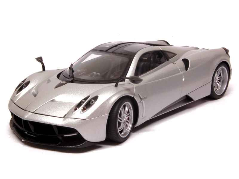 77365 Pagani Huayra 2012