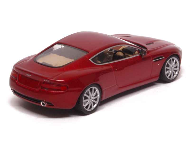 77395 Aston Martin DB9 Coupe 2009