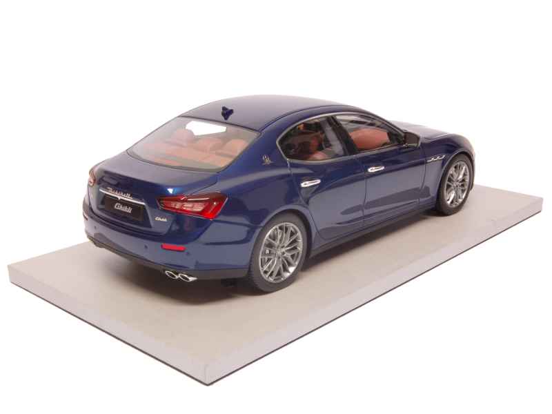 77718 Maserati Ghibli 2014