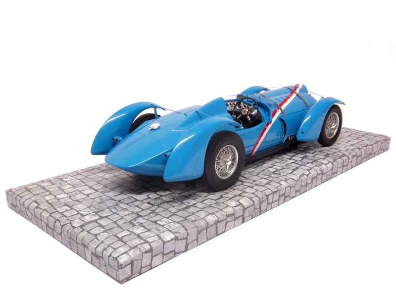 DELAHAYE: A Minichamps 1:18 scale 1937 Delahaye Type 145 V-12 Coupe. Limited Edition of