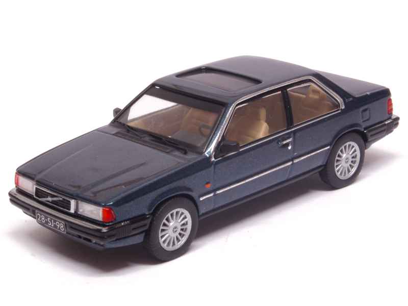 78525 Volvo 780 Bertone 1977