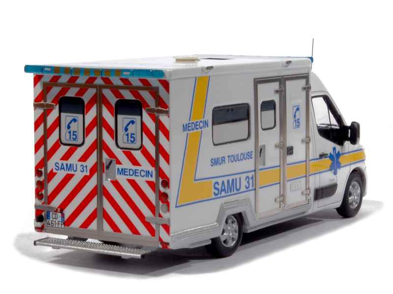 78823 Renault Master III Ambulance SAMU 31
