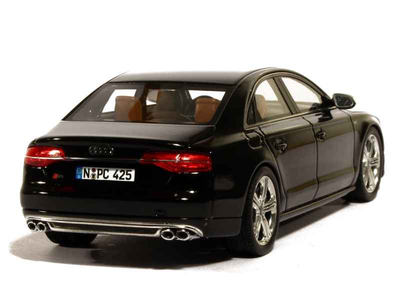 79085 Audi S8 2014