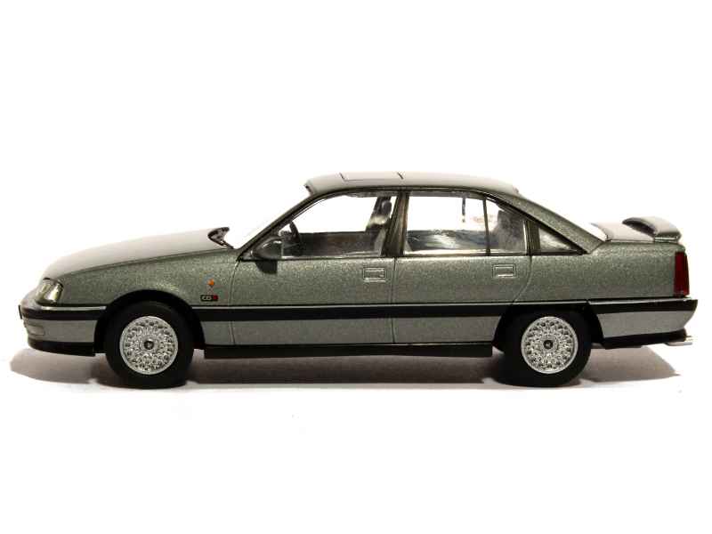 79109 Vauxhall Carlton MKII 2.0L CDX