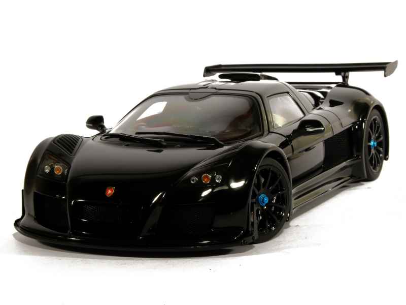 79117 Gumpert Apollo S 2005
