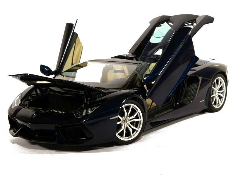79120 Lamborghini Aventador LP 700-4 Roadster 2013
