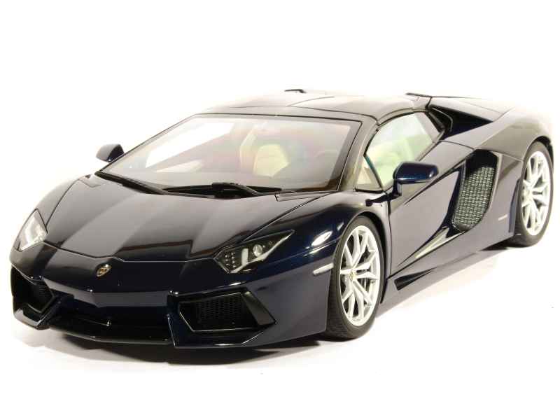 79120 Lamborghini Aventador LP 700-4 Roadster 2013