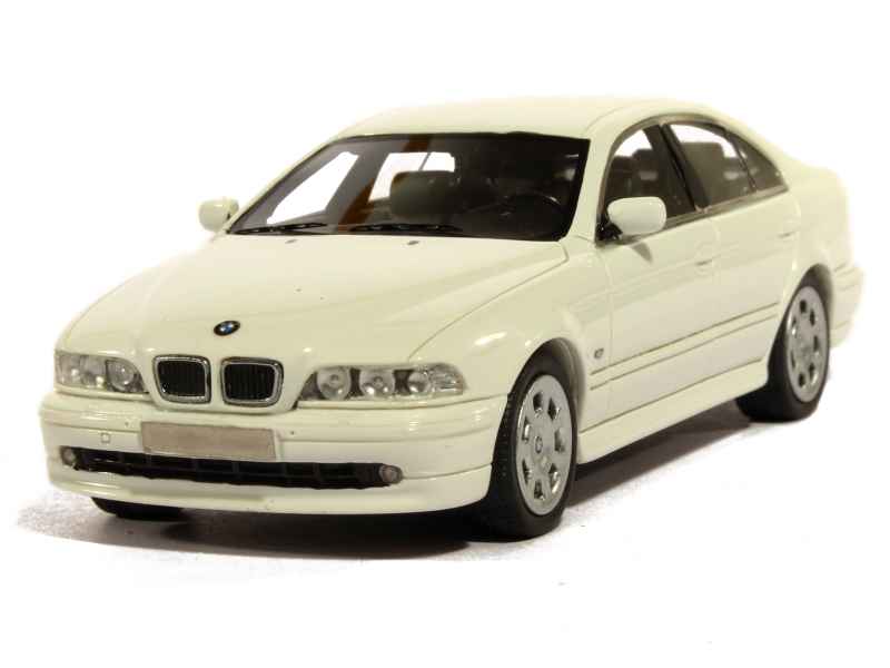 79363 BMW 520i/ E39 2002