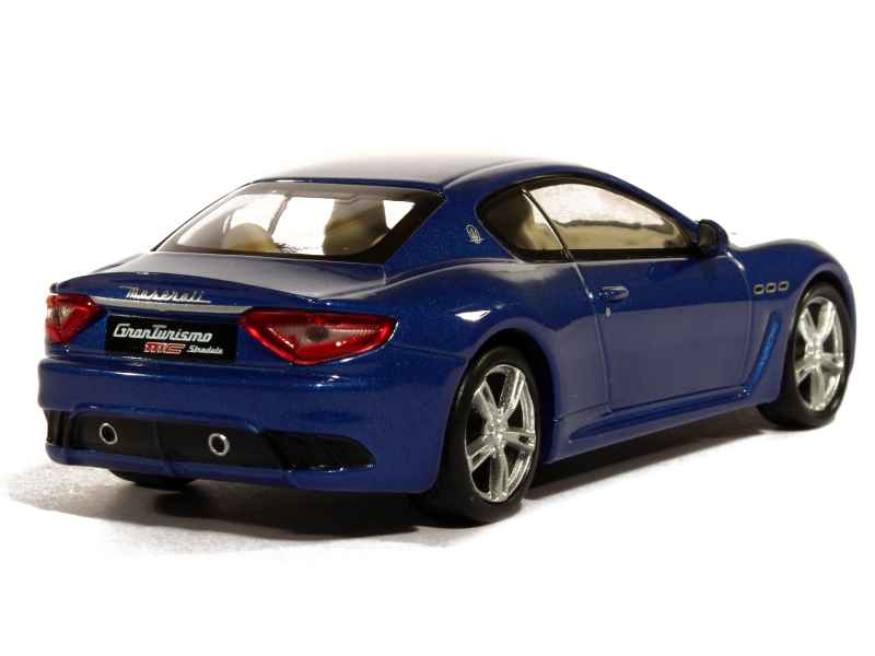 79376 Maserati GranTurismo MC GT4 2010