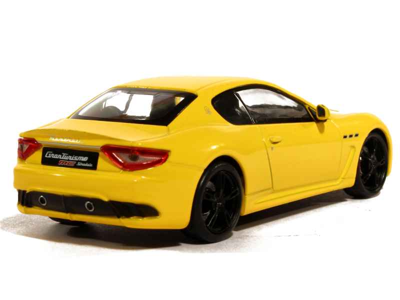 79377 Maserati GranTurismo MC GT4 2010