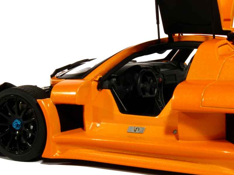 79419 Gumpert Apollo S 2005