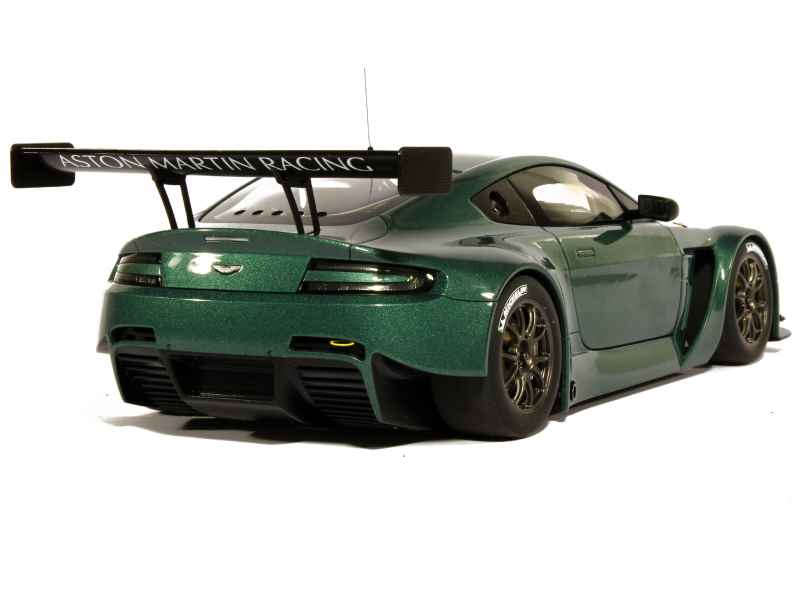 79423 Aston Martin Vantage V12 GT3 2013