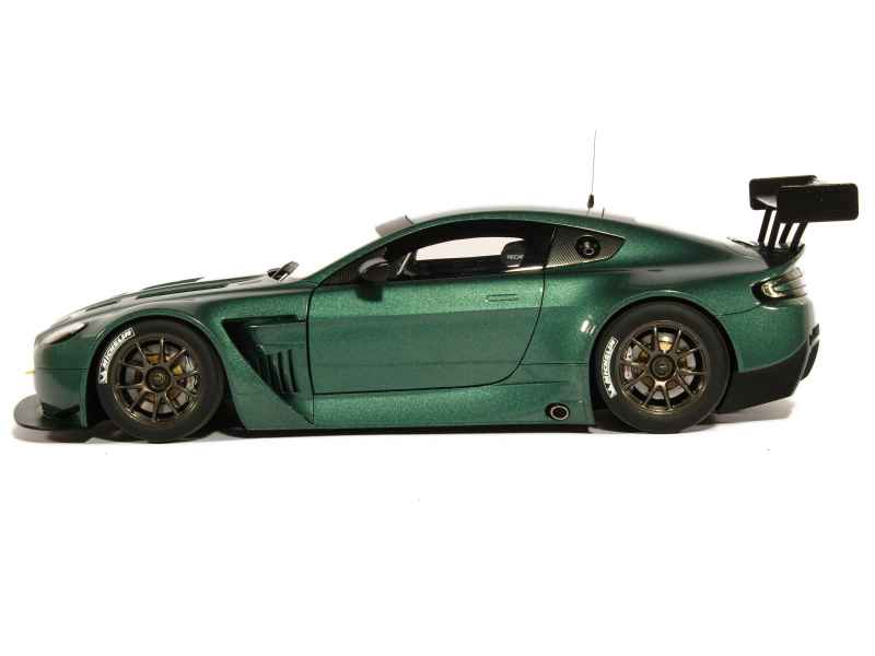 79423 Aston Martin Vantage V12 GT3 2013