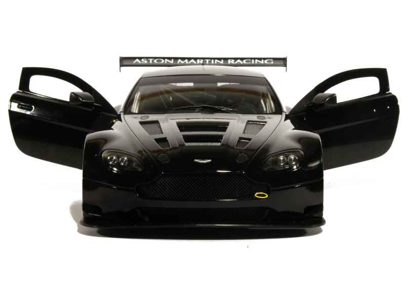 Autoart 81306 1/18 Aston Martin Vantage V12 GT3 2013 Verde