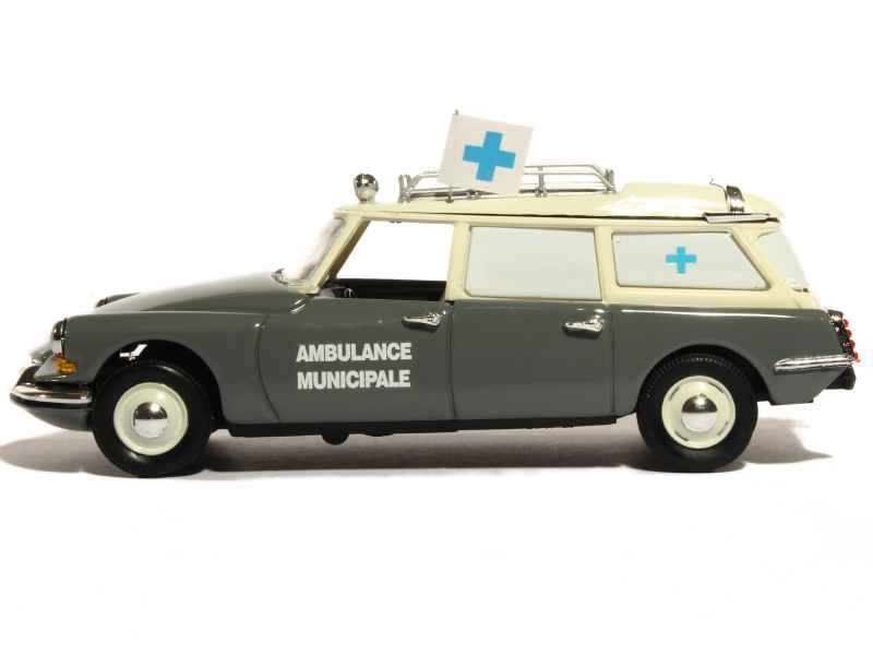 Miniature Citroën DS19 Break Ambulance Pompiers 1975 - 1/43 Universal Hobbies - Occasion TBE