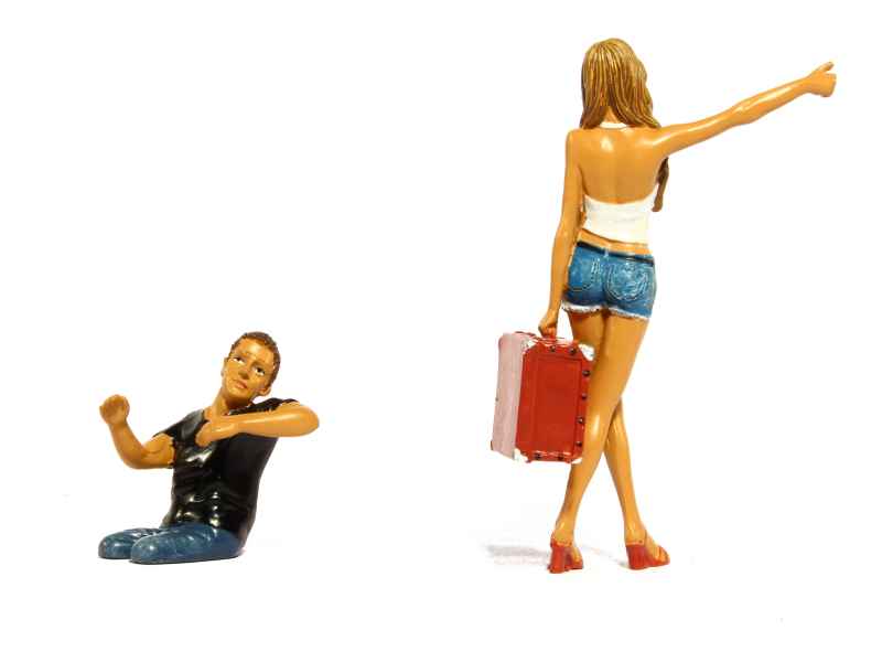 1:18 1 AUTOSTOPEUSE SET DE 2 FIGURINES 1 CONDUCTEUR