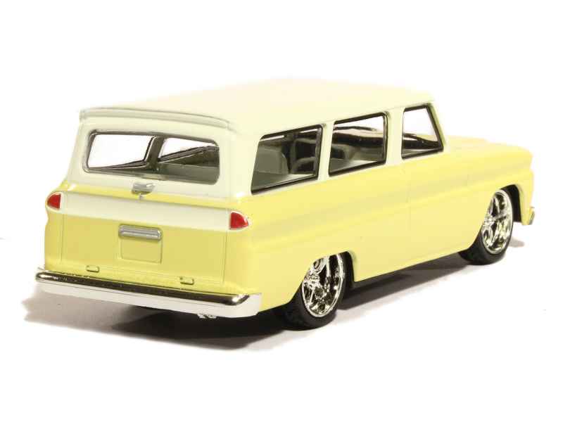 79676 Chevrolet Suburban 1966