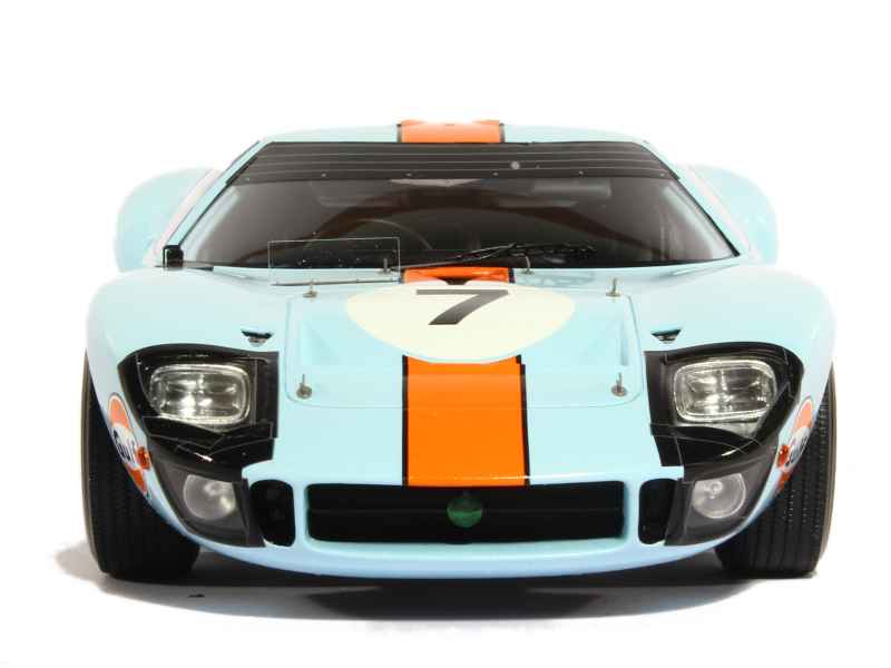 79683 Ford GT 40 Le Mans 1969