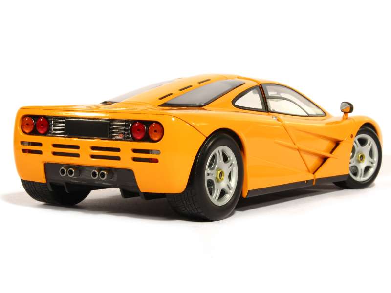 McLaren - F1 Road Car 1993 - Minichamps - 1/18 - Autos Miniatures